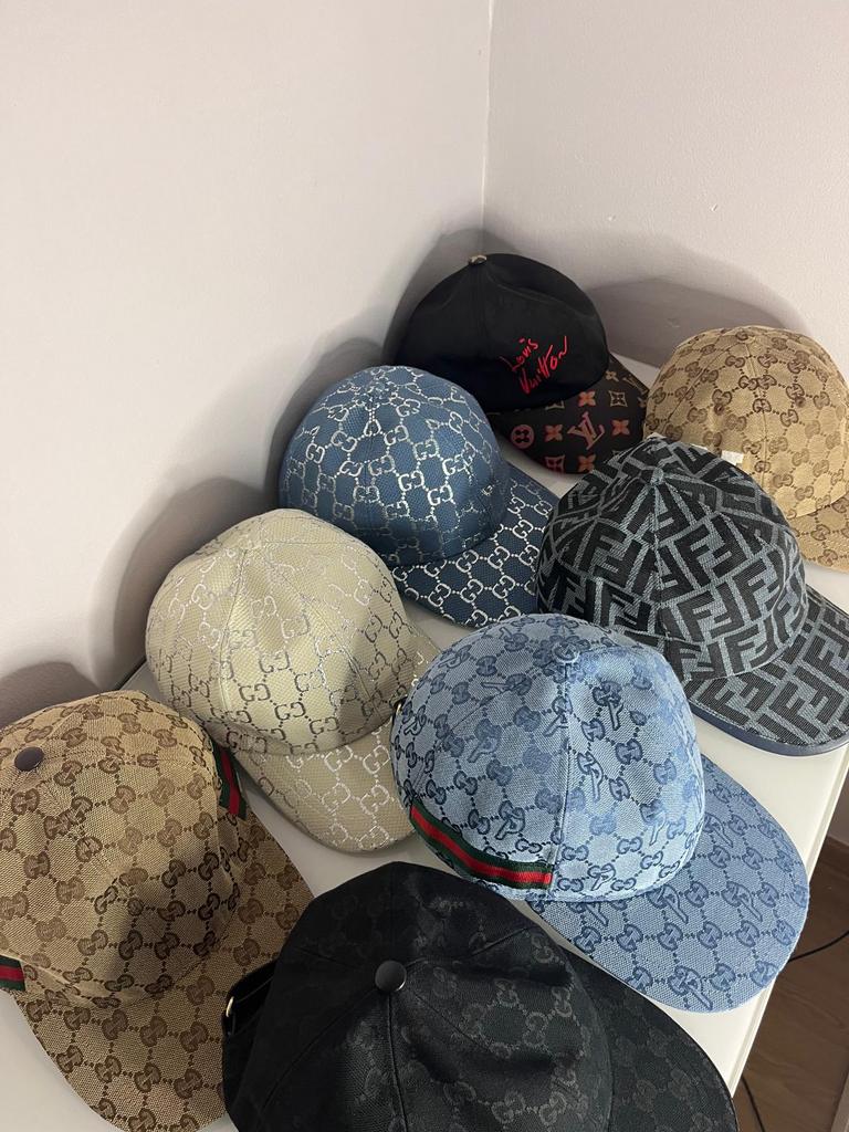 1 casquette 40€ taille M, Vêtements | Femmes, Chapeaux & Casquettes, Enlèvement ou Envoi, Comme neuf, Casquette