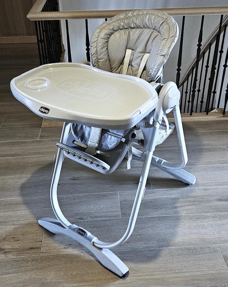 Chicco Poly Magic Eetstoel + Extra’s – Zo Goed Als Nieuw, Kinderen en Baby's, Kinderstoelen, Zo goed als nieuw, Aanschuifbaar