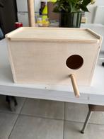 Nieuw nestkastje voor grasparkieten te Nazareth., Animaux & Accessoires, Oiseaux | Accessoires, Enlèvement, Comme neuf