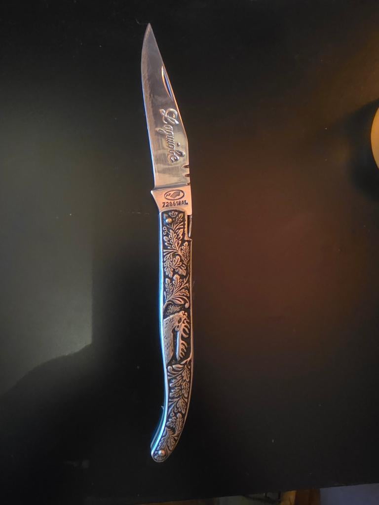 Couteau laguiole, Enlèvement, Utilisé