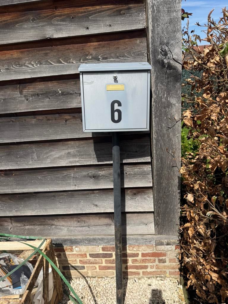 Gratis af te halen, Tuin en Terras, Brievenbussen, Gebruikt, Staande brievenbus, Inox, Ophalen