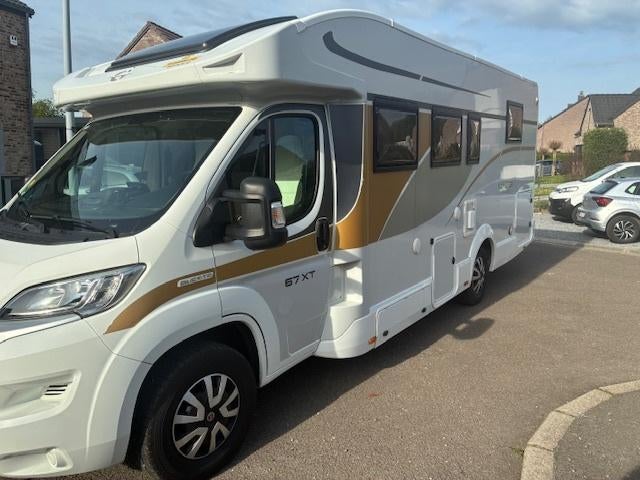Profilé CI MAGIS 67XT Lit central, Caravans en Kamperen, Mobilhomes, Particulier, tot en met 4, Half-integraal, Overige merken