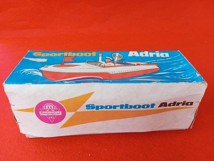 Ancien bateau " Sportboot Adria " à clé / vintage collection, Antiek en Kunst, Antiek | Speelgoed, Ophalen of Verzenden