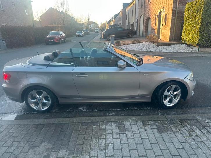 BMW 118 cabrio 2011 lederen xenon volledige notebook, Auto's, BMW, Particulier, Elektrische ramen, Benzine, Euro 5, Cabriolet