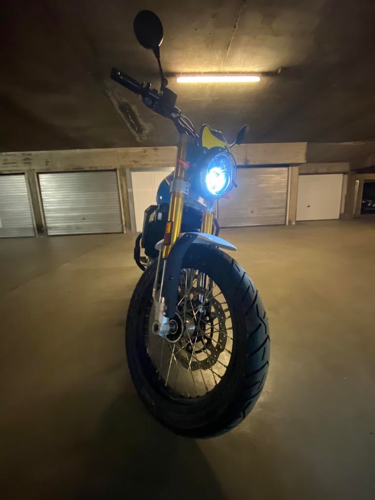 Je cherche une BMW CE02-11kW ou echange contre Fantic, Motos, Particulier, Autre