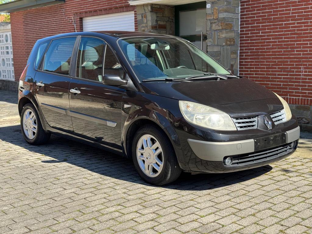 RENAULT SCENIC/2.0 ESSENCE ! /OPTION COMPLÈTE ! /APPROUVÉ !, Autos, Citroën, Particulier, ABS, Airbags, Air conditionné, Alarme