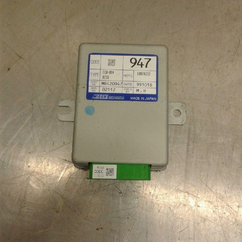 COMPUTER DIVERSEN Mitsubishi Space Wagon (N8 / N9), Auto-onderdelen, Elektronica en Kabels, Mitsubishi, Gebruikt