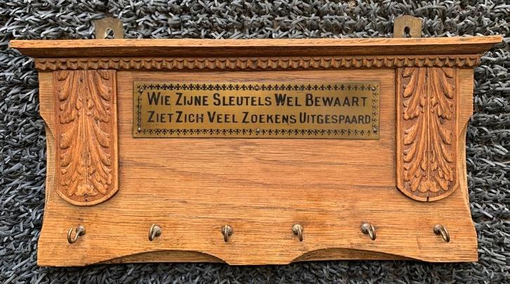 Antiek sleutelrekje met spreuk, Antiek en Kunst, Curiosa en Brocante, Ophalen