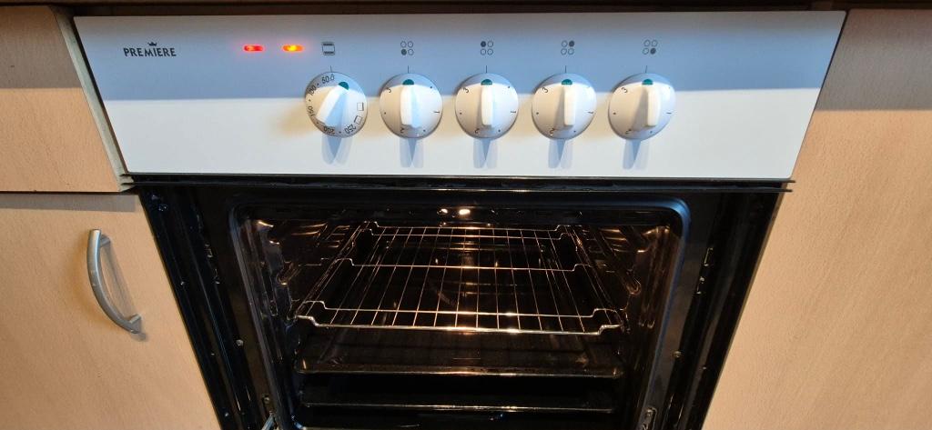 Four encastrable, Enlèvement, Utilisé