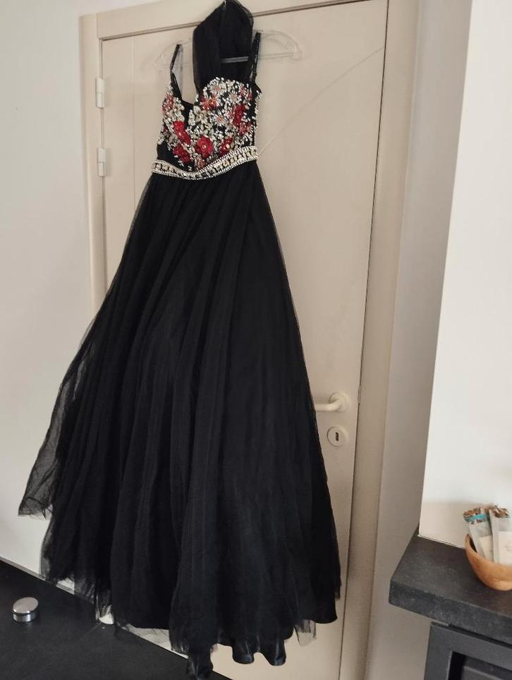 Robe de cérémonie avec bustier brodé, Vêtements | Femmes, Robes, Comme neuf, Taille 38/40 (M), Enlèvement