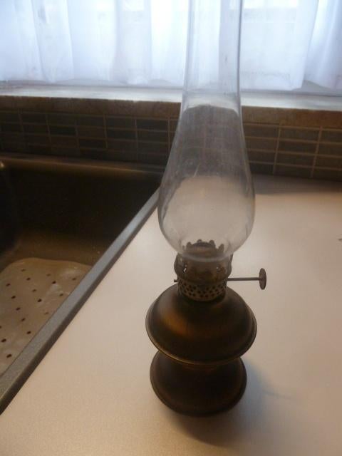 Ancienne petite lampe à pétrole en cuivre régl. EMPIRE MADE, Enlèvement ou Envoi, Cuivre