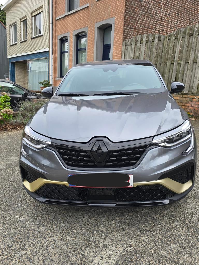 Renault arkana e-tech engineerd Full Hybrid 1.6L motor, Auto's, Renault, Arkana, 4 cilinders, 107 g/km, 105 kW