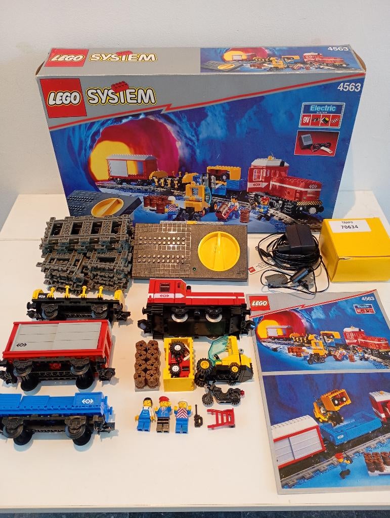 Lego 4563 trein 9V met doos en instructie, Ophalen of Verzenden, Zo goed als nieuw, Compleet, Lego