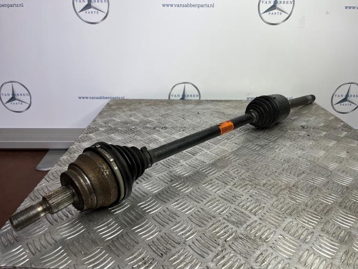 Arbre de transmission avant droit d'un Mercedes ML-Klasse, -, 3 mois de garantie, Utilisé, -