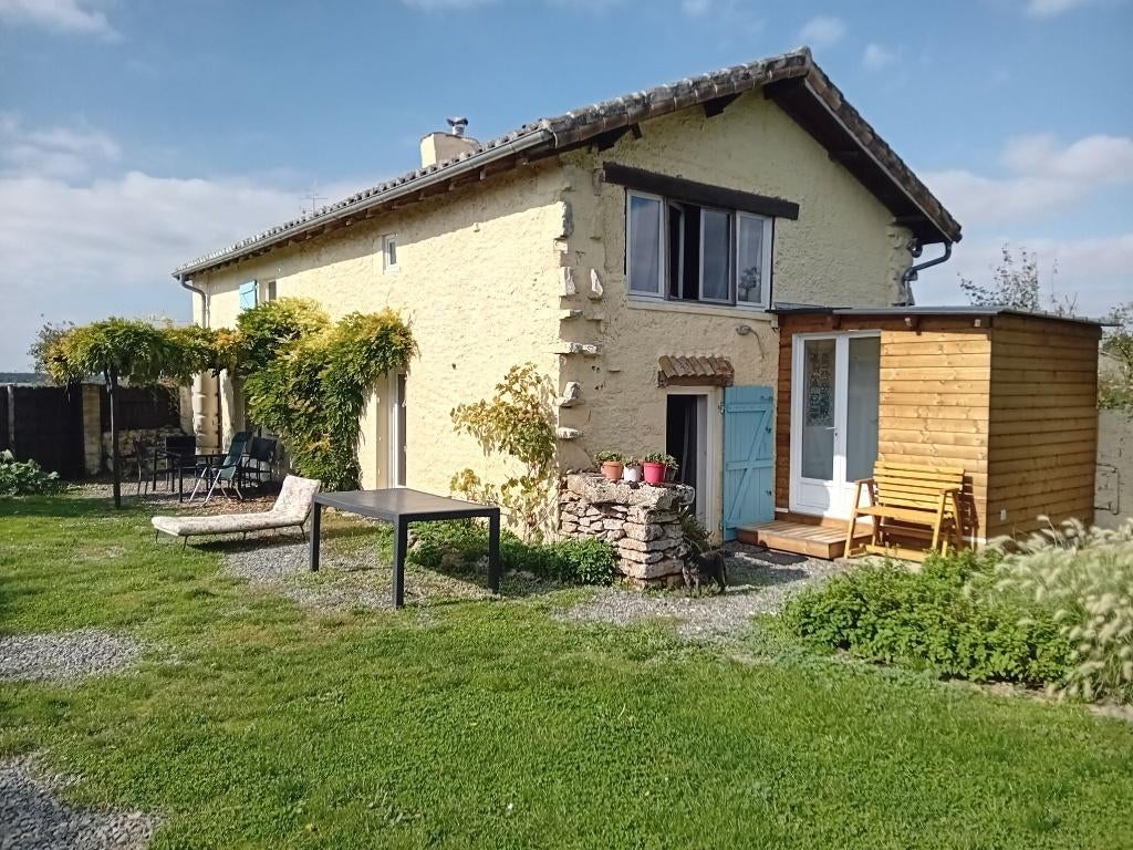 Maison avec 3 chambres à Mellois=Poitou, Immo, Étranger, France, Maison d'habitation, Campagne
