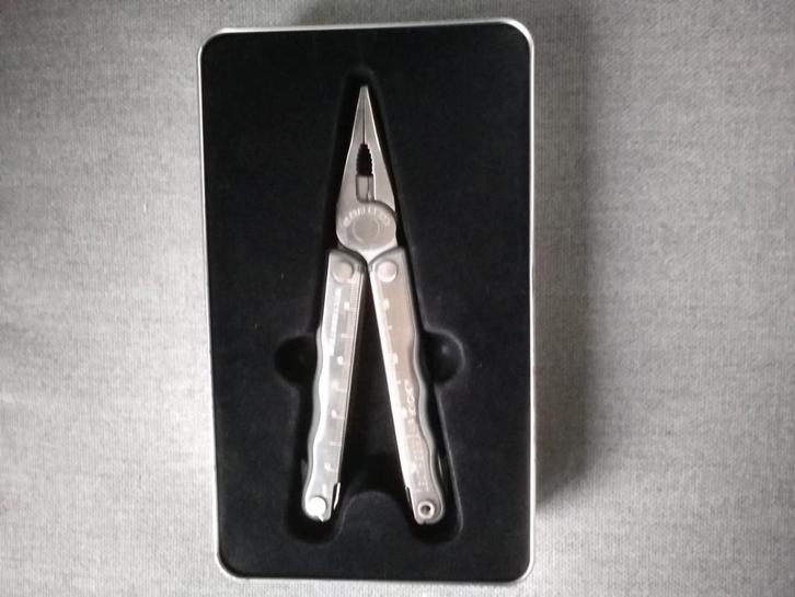 Leatherman KICK, Caravanes & Camping, Outils de camping, Enlèvement ou Envoi