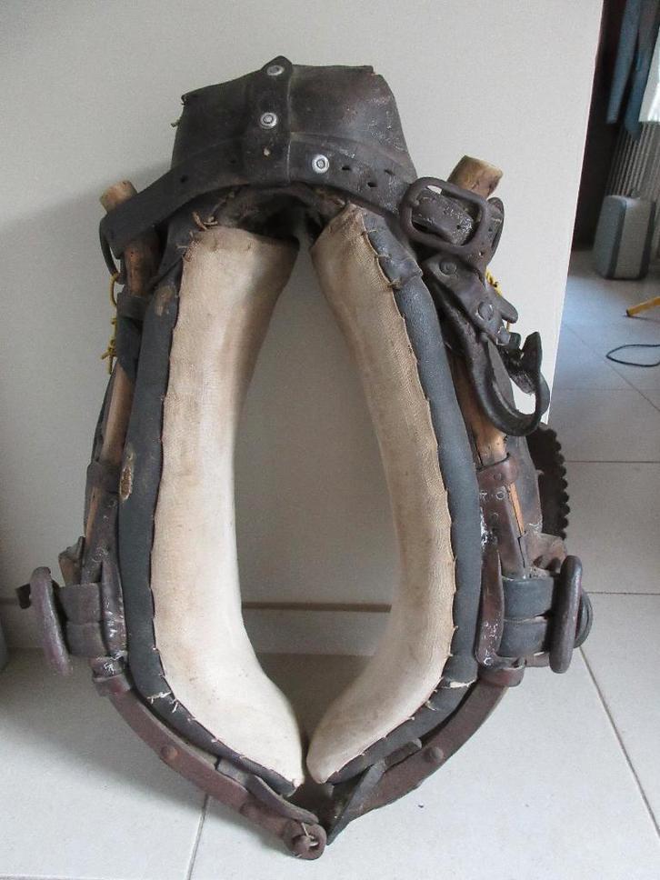 Ancien harnais de cheval très décoratif vintage, Antiquités & Art, Curiosités & Brocante, Enlèvement