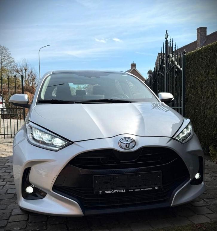 TOYOTA YARIS, Autos, Toyota, Particulier, Yaris, ABS, Caméra de recul, Régulateur de distance, Airbags, Air conditionné, Android Auto