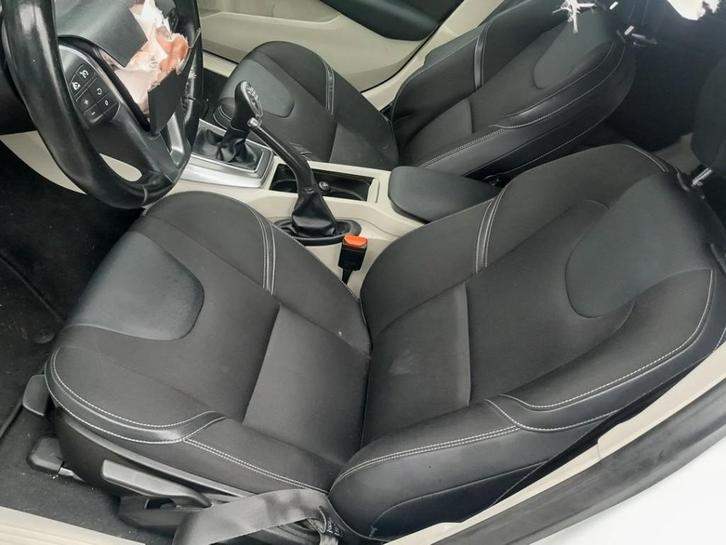 STOEL LINKS VOOR Volvo V40 (MV) (01-2012/08-2019), Auto-onderdelen, Interieur en Bekleding, Volvo, Gebruikt
