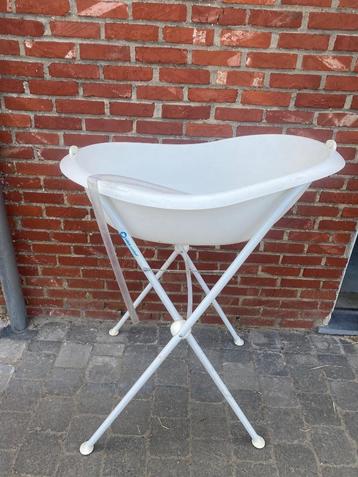 Bébéconfort bad + badhouder beschikbaar voor biedingen