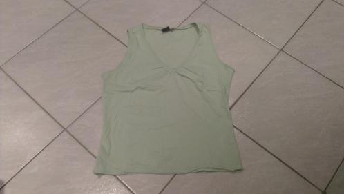 Top vert WE - taille moyenne - très bon état, Vêtements | Femmes, Tops, Comme neuf, Taille 38/40 (M), Vert, Sans manches, Enlèvement ou Envoi