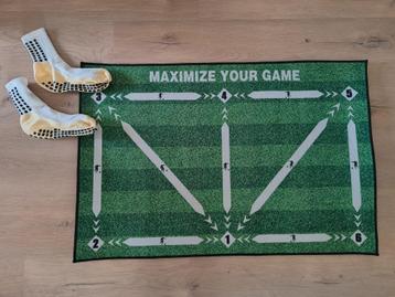 Voetbalmat + gripkousen beschikbaar voor biedingen