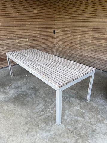 extremis tuintafel en 8 stoelen  ExTempore  beschikbaar voor biedingen