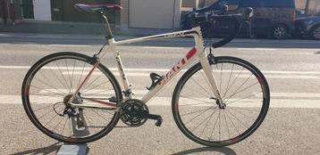 Giant Defy M/L-Shimano 105 (3x10 speed) beschikbaar voor biedingen