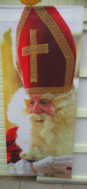 Decoratiemateriaal  beschikbaar voor biedingen