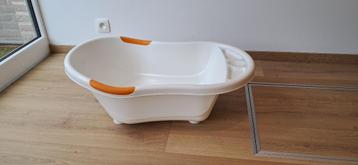 Bain bébé blanc et orange beschikbaar voor biedingen