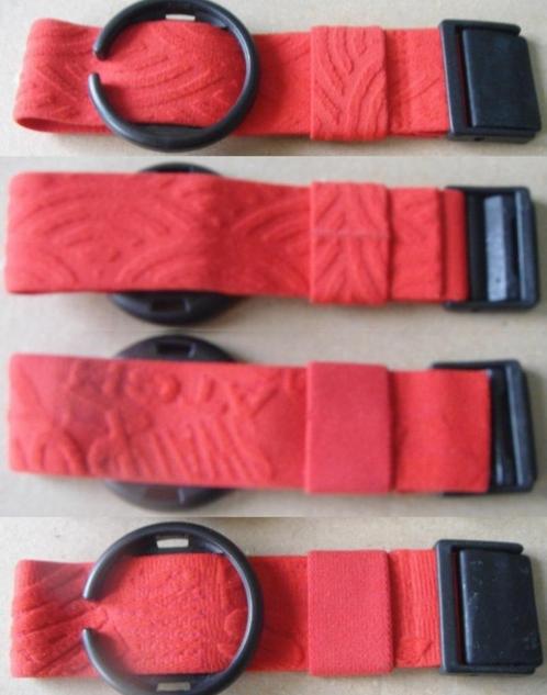 Bracelet Pop Swatch rouge: "Red Game" - "Desert" APWB145/135, Bijoux, Sacs & Beauté, Bracelets, Neuf, Autres matériaux, Rouge