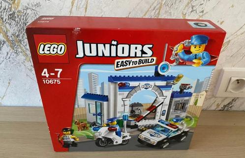 Juniors Politiebureau – Set 10675, Kinderen en Baby's, Speelgoed | Duplo en Lego, Nieuw, Lego, Complete set, Ophalen of Verzenden