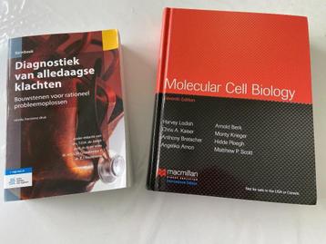 2 handboeken voor studies GENEESKUNDE beschikbaar voor biedingen