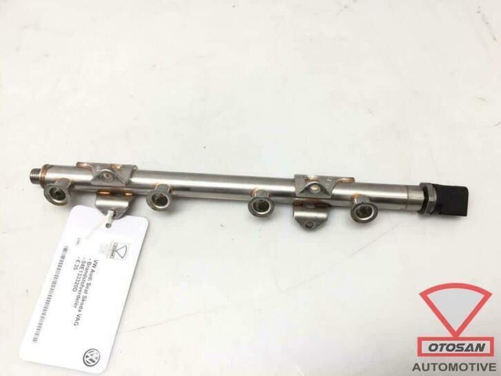 audi vw seat skoda vag brandstofverdeler 04e133320d, Auto-onderdelen, Brandstofsystemen, Audi, Gebruikt