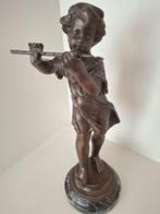 Bronzen beeldje dwarsfluitspeler, Antiek en Kunst, Ophalen of Verzenden