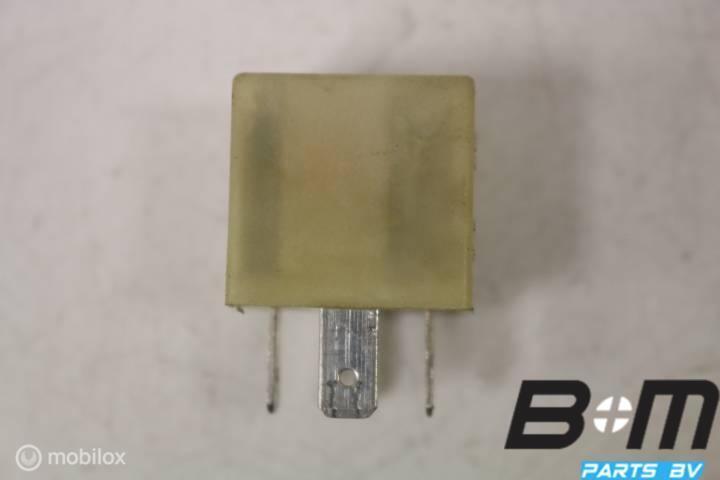 Relais voor magneetkoppeling aircopomp 267 VW Passat B5, Auto-onderdelen, Motor en Toebehoren, Gebruikt