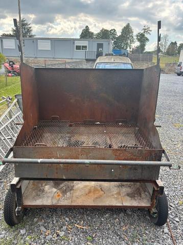Barbecue remorque méchoui, Ophalen, Gebruikt