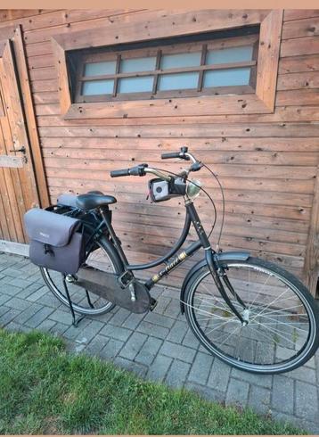 Dames fiets in goede staat  beschikbaar voor biedingen