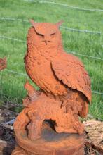 Grote gietijzeren uil (oehoe op tak), Tuin en Terras, Tuinbeelden, Ophalen, Nieuw, Overige materialen, Dierenbeeld