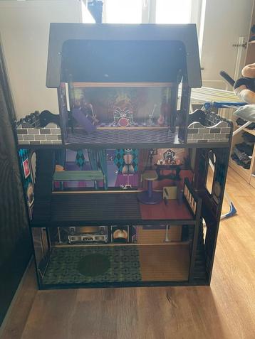 Poppenhuis (Small Foot) rock/halloween/monster beschikbaar voor biedingen