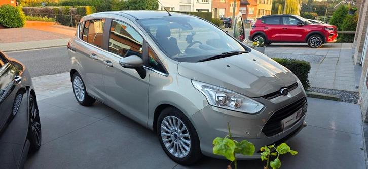 A vendre FORD bmax bon état, Auto's, Ford, Particulier, B-Max, ABS, Airbags, Airconditioning, Bluetooth, Boordcomputer, Centrale vergrendeling