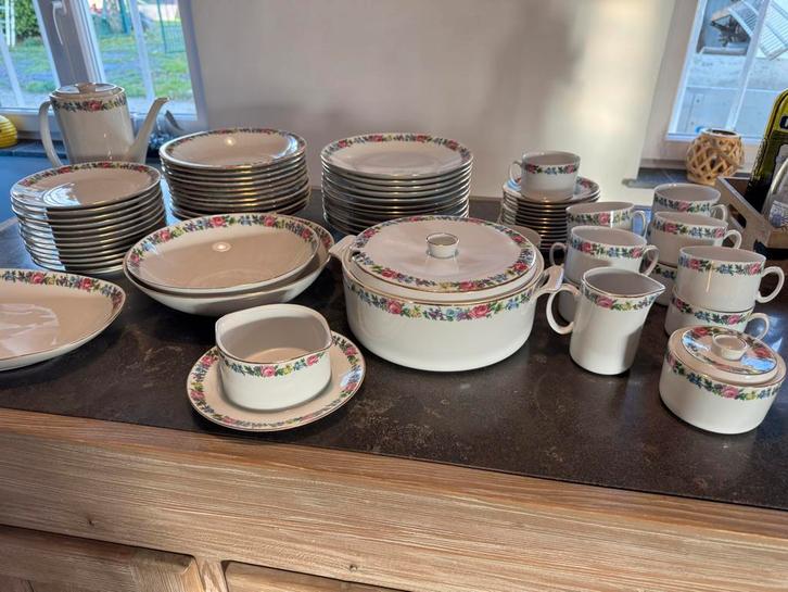 Porseleinen servies - volledige set, Antiek en Kunst, Antiek | Servies compleet, Ophalen