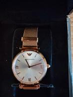 Armani horloge, Handtassen en Accessoires, Horloges | Dames, Overige merken, Ophalen of Verzenden, Zo goed als nieuw, Goud
