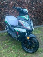 Neco scooter b klasse., Fietsen en Brommers, Ophalen, Zo goed als nieuw