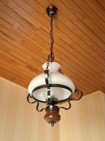 Oude lampen beschikbaar voor biedingen