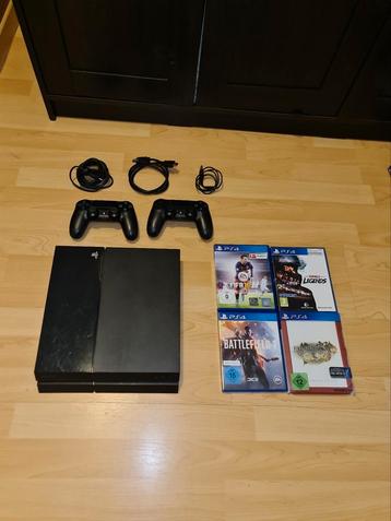 Playstation 4 | 2 Controllers | 4 games | Zeer Goede staat beschikbaar voor biedingen