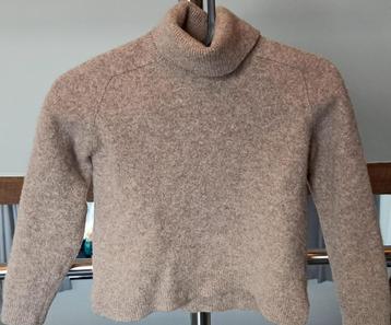 Sweaters beschikbaar voor biedingen