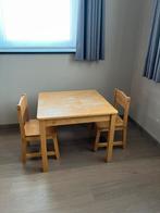 Zeer degelijk houten kindertafeltje en 2 stoelen Kidkraft, Ophalen, Zo goed als nieuw, Stoel(en)