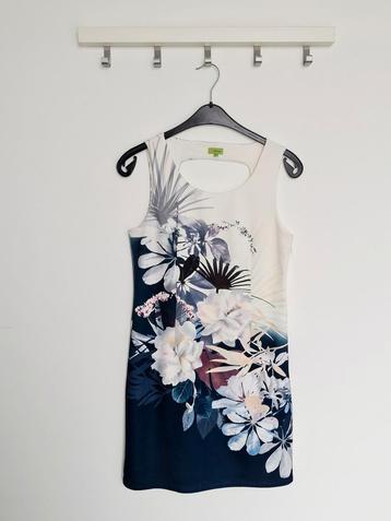Jurk - K-Design - M - Maat 38, Kleding | Dames, Ophalen of Verzenden, Zo goed als nieuw, Maat 38/40 (M)
