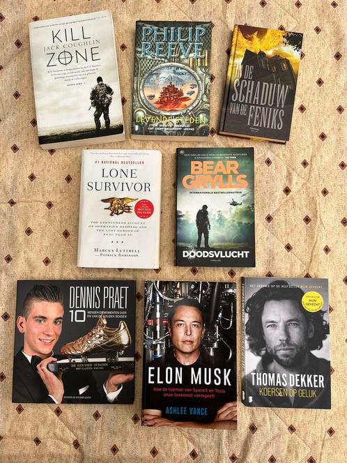 Biografieën en militaire thrillers, Boeken, Biografieën, Zo goed als nieuw, Ophalen of Verzenden